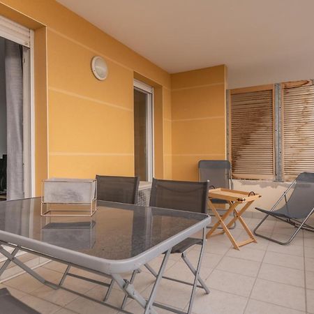 Ferienwohnung APPT DE CHARME AVEC GRAND BALCON PROCHE AVIGNON WiFI GRATUIT Monteux Exterior foto