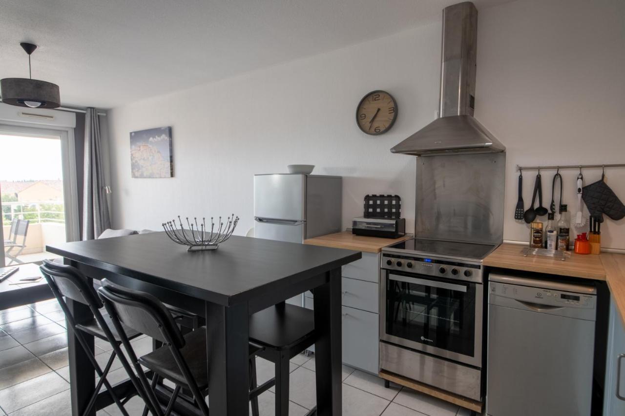 Ferienwohnung APPT DE CHARME AVEC GRAND BALCON PROCHE AVIGNON WiFI GRATUIT Monteux Exterior foto